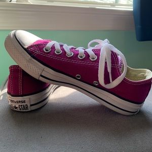Converse, Women’s 6.5 Purple Low Top